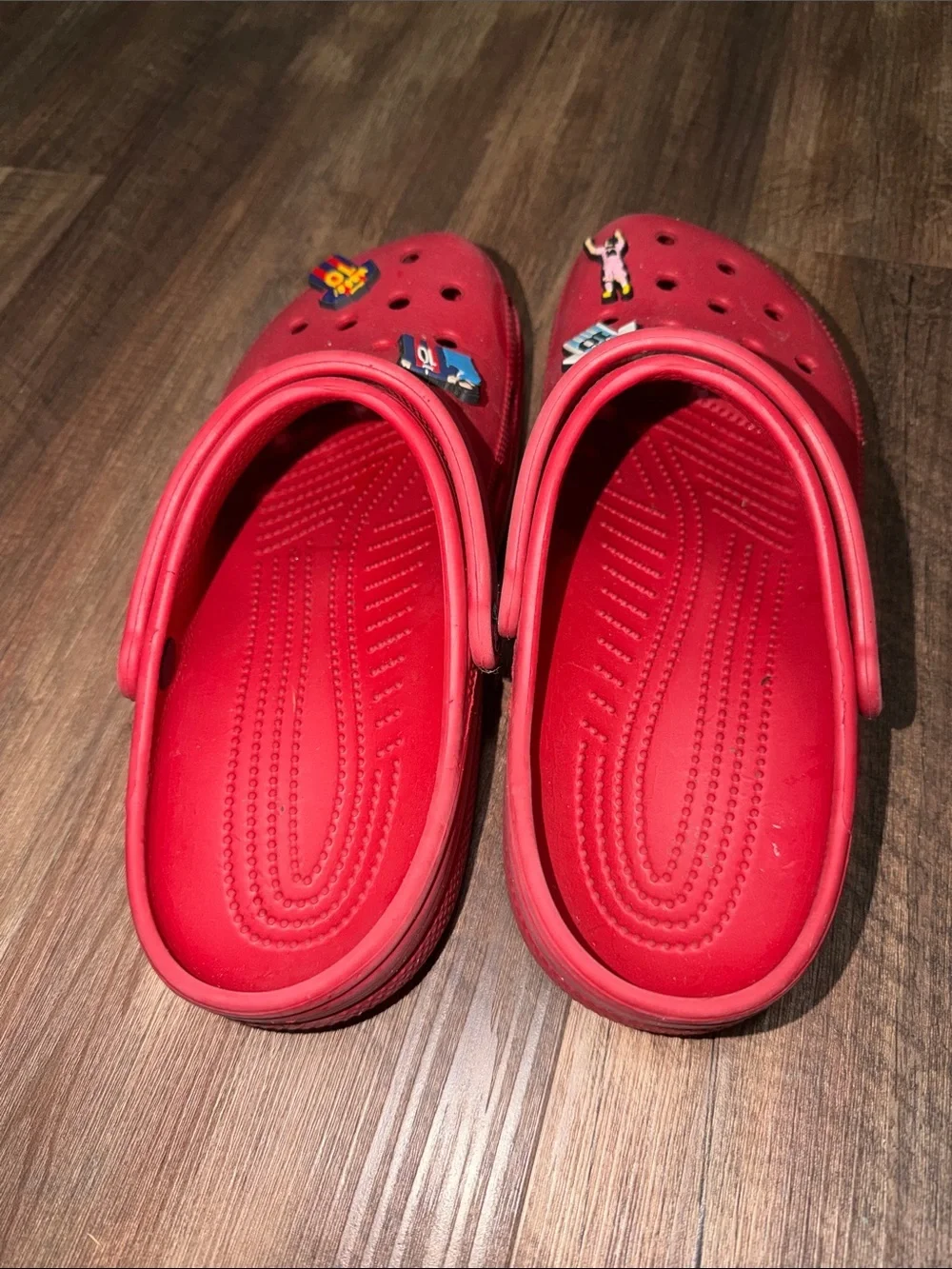 Red Crocs with Messi Jibbits Men Size 9/Womens 11